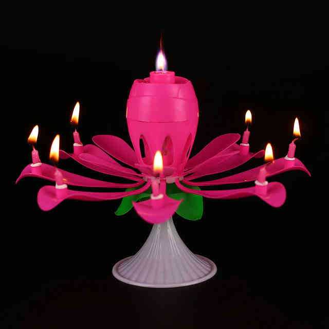 Музыкальные свечи для торта: свечки в виде раскрывающегося цветка, поющие крутящие свечи. как выбрать для ребенка?
