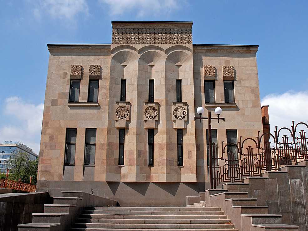 Армянский хачкар - тайны армянского креста-камня - armgeo