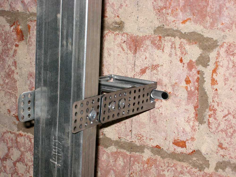 Монтаж профиля под гипсокартон для стен и потолка своими руками: правила крепления конструкции