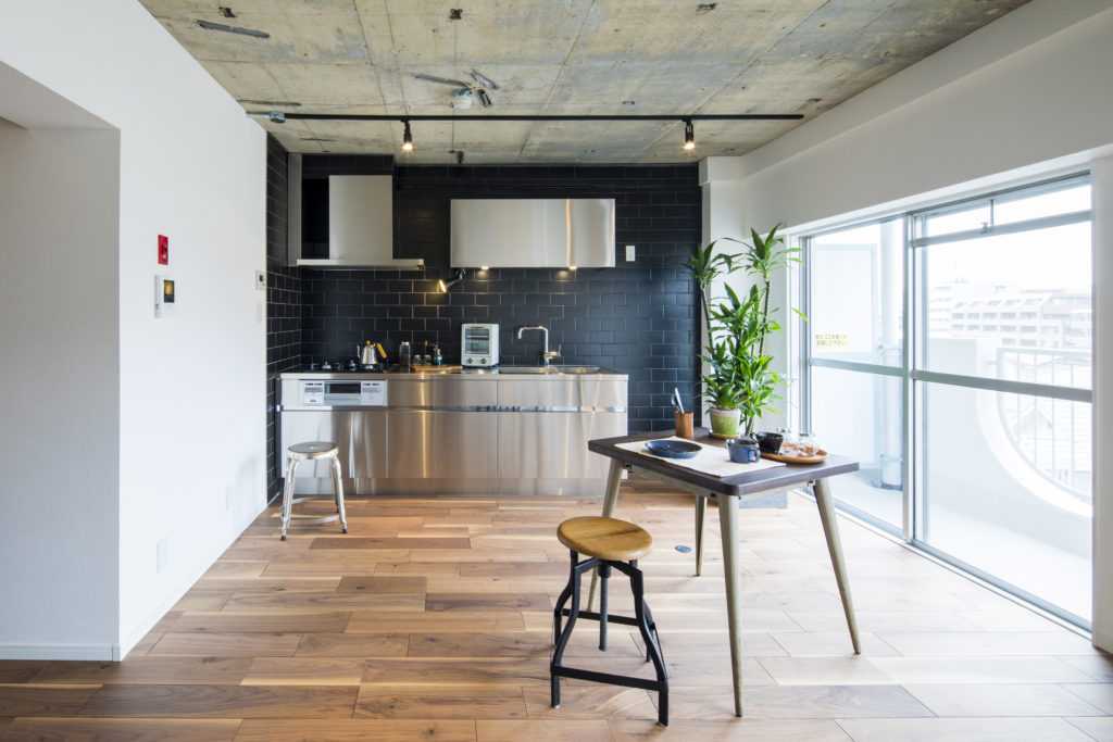 Кухня-гостиная в частном доме - популярные идеи интерьера и планировки