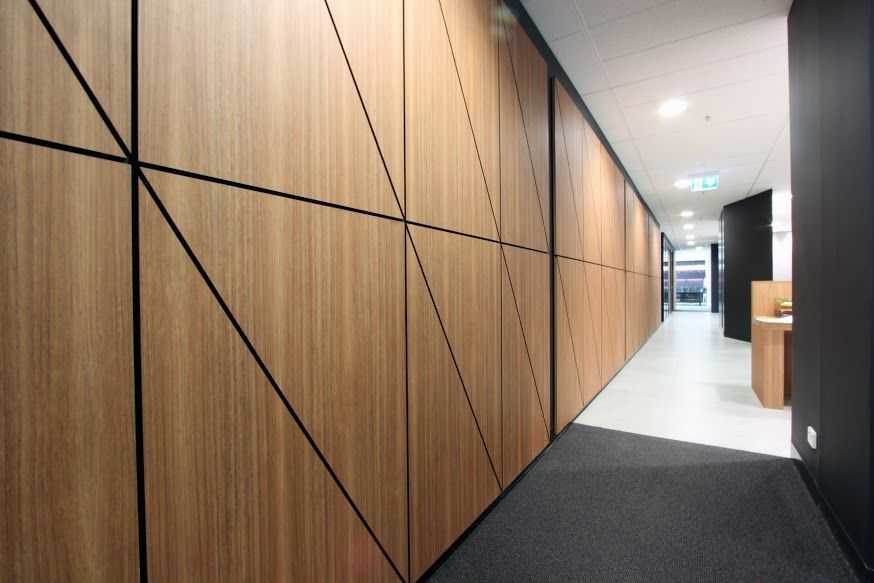 Шпонированные панели для стен: стеновые панели из шпона для внутренней отделки и облицовки стен в интерьере