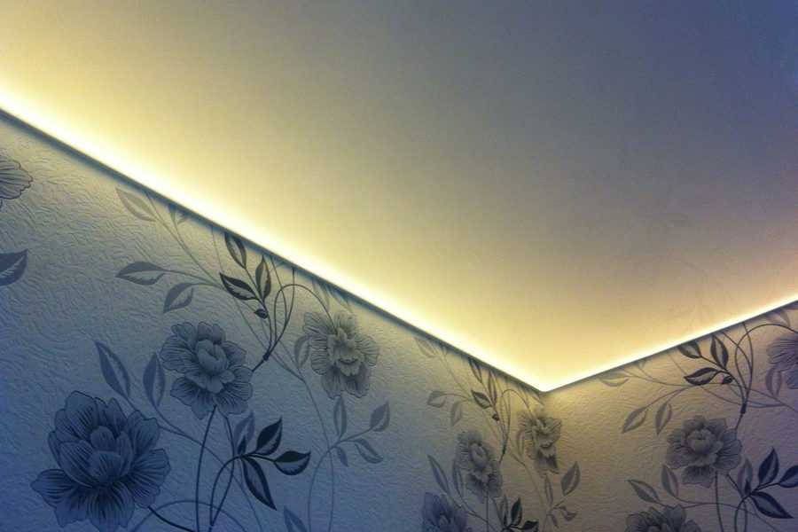 Натяжной потолок с подсветкой по периметру - как его сделать?