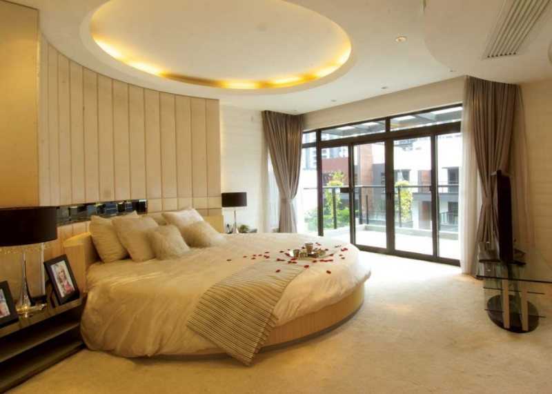 Потолок в спальне: варианты материалов и дизайна — 46 красивых фото