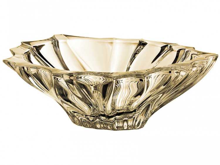 Фрукты в вазе – двухъярусные и трехъярусные металлические изделия на ножке, красивые вазы из стекла и хрусталя
