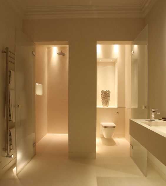 Освещение в ванной комнате: 4 светлые идеи и фото в интерьере