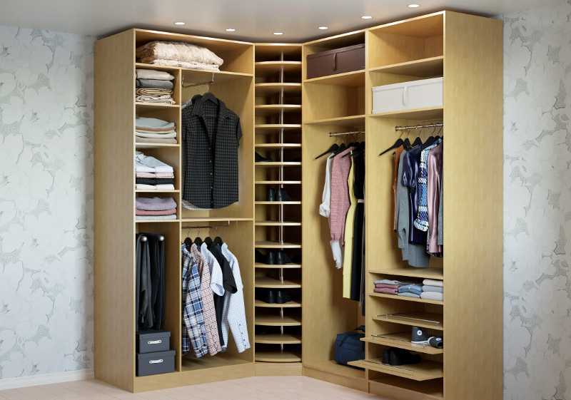Шкаф в спальню (126 фото): встраиваемые радиусные для одежды, прикроватные, навесные и другие варианты, большой платяной шифоньер