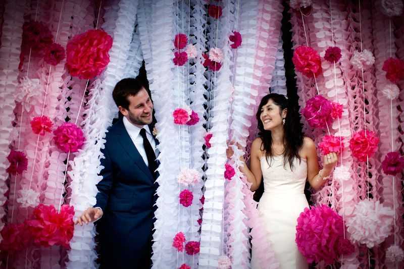 Цветочные и бумажные свадебные гирлянды своими руками – два мастер-класса