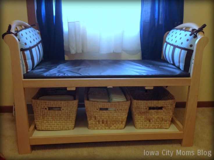 Подушки на скамью: матрасы для садовых скамеек и мягкие подушки-сидушки в беседку для дачной мебели и в прихожую, другие модели