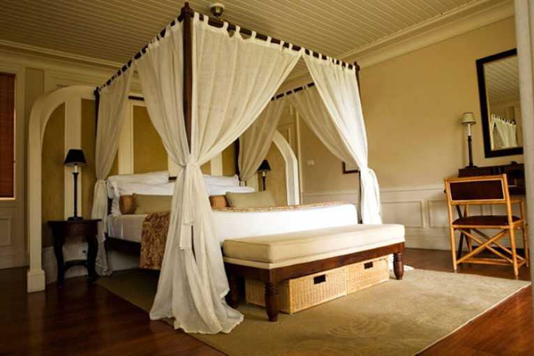 Стиль спальни: кровать с балдахином - 70 идей для романтиков