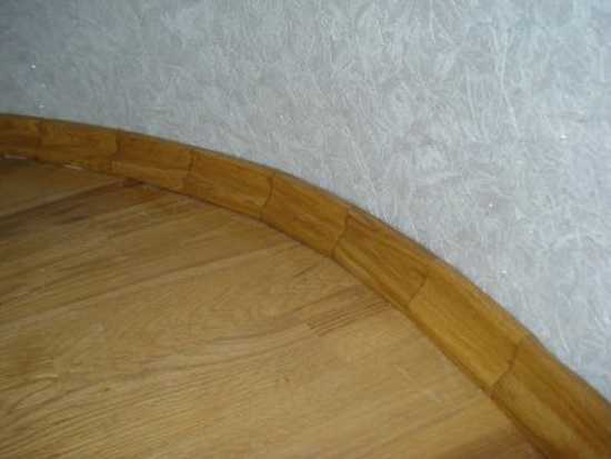 Деревянный потолочный плинтус: галтели из дерева, широкие багеты и другие виды плинтусов для потолка в доме Как производить их монтаж