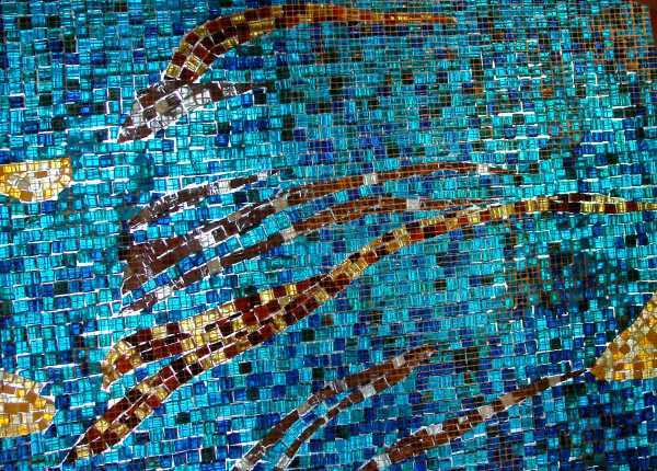 Декоративное мозаичное панно: 30 фото-идей для интерьера