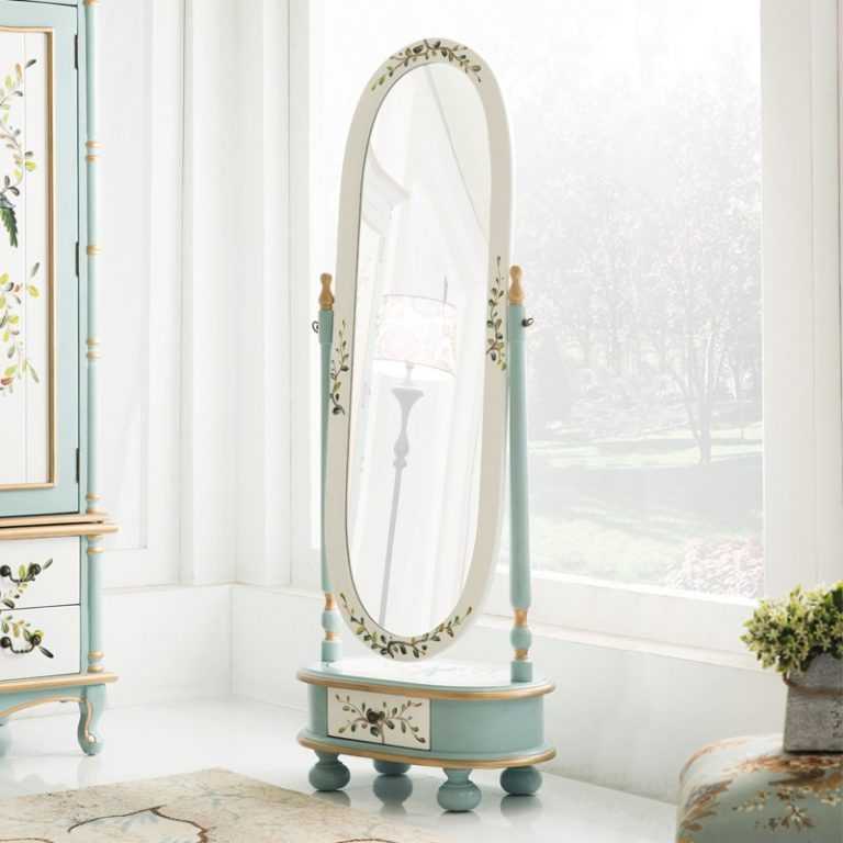 Екатерина лычагина поделилась советами по «зеркальному» дизайну интерьера.