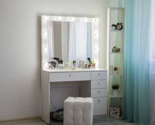 Туалетный столик: фото, виды, формы, материалы, дизайн, освещение, цветовая гамма