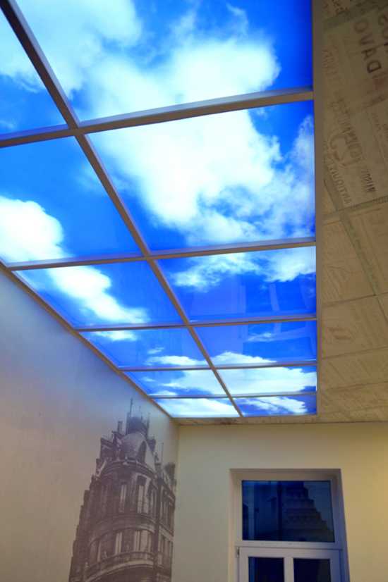 Какие бывают стеклянные потолки?