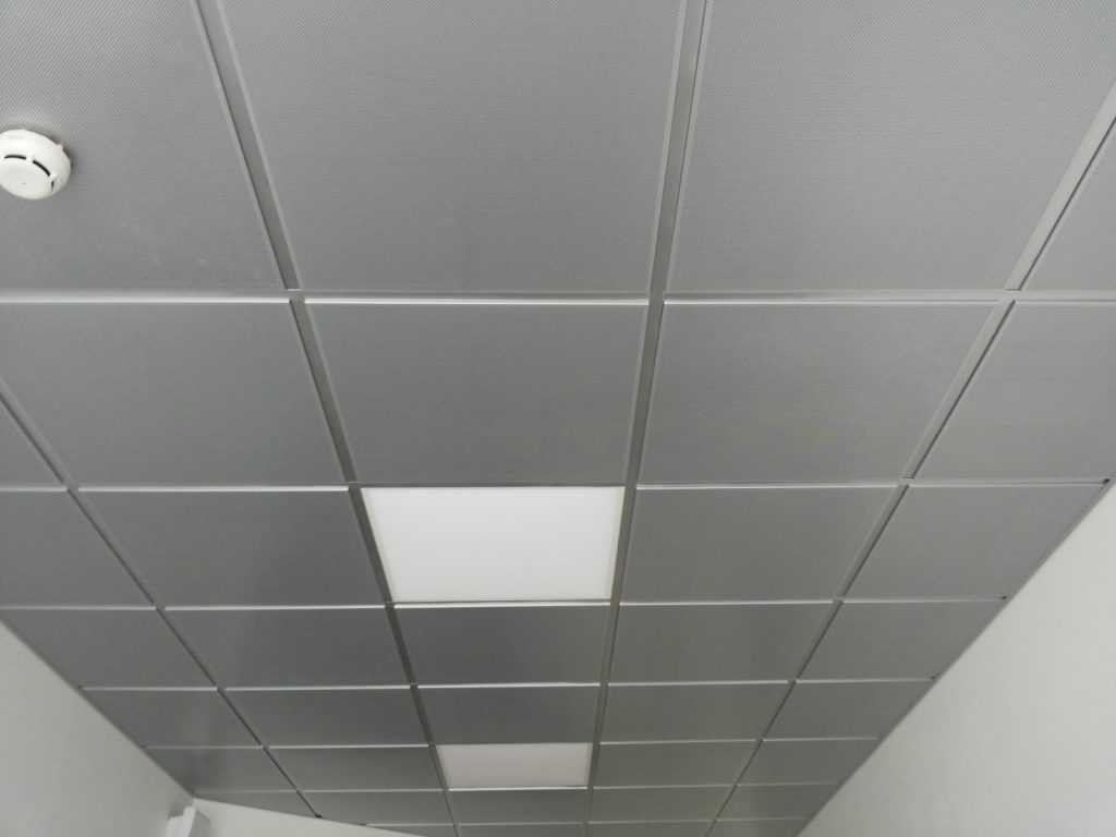 Кассетный подвесной потолок албес - фото, преимущества и применение