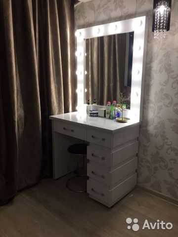 Туалетные столики ikea (38 фото): белый стол для спальни с подсветкой и зеркалом, варианты в интерьере
