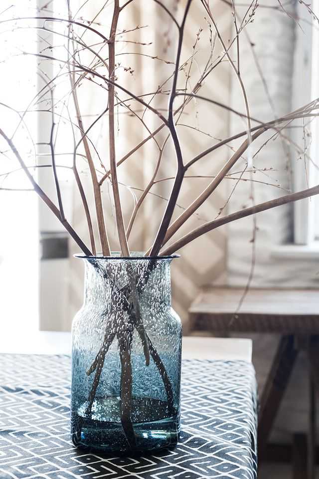 Декор вазы своими руками (39 фото): как украсить напольную вазу для цветов сухими ветками и ракушками в домашних условиях