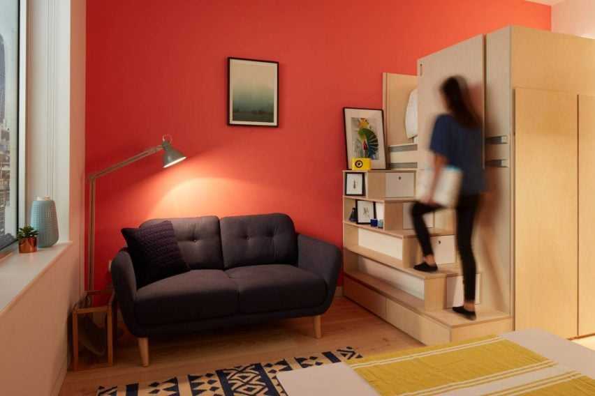 Как обставить комнату площадью 18 кв. м в однокомнатной квартире? 35 фото как расставить мебель для семьи с ребенком? выбор мебели и зонирование