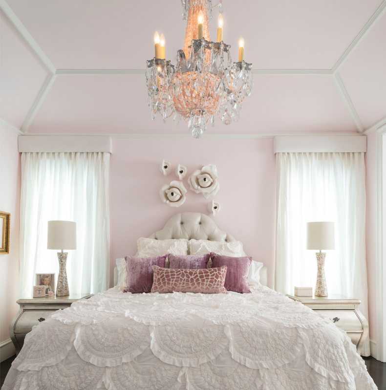 Розовые шторы в интерьере современной квартиры: фото с идеями