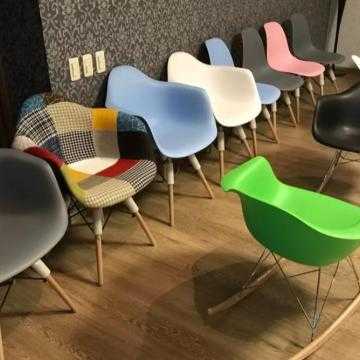 Дизайнерские барные стулья в интерьере