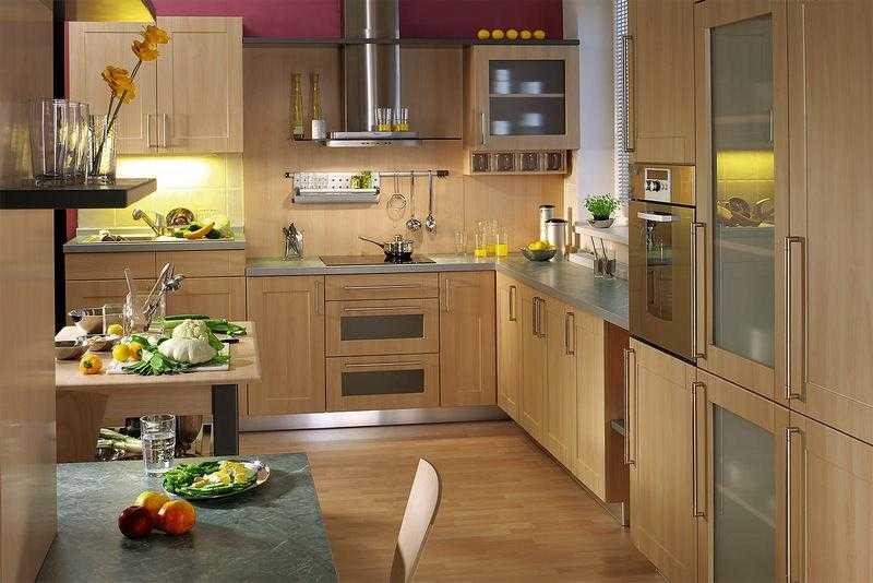 Цвет кухонного гарнитура задает настроение комнате. Как правильно подобрать оттенок и что нужно учесть