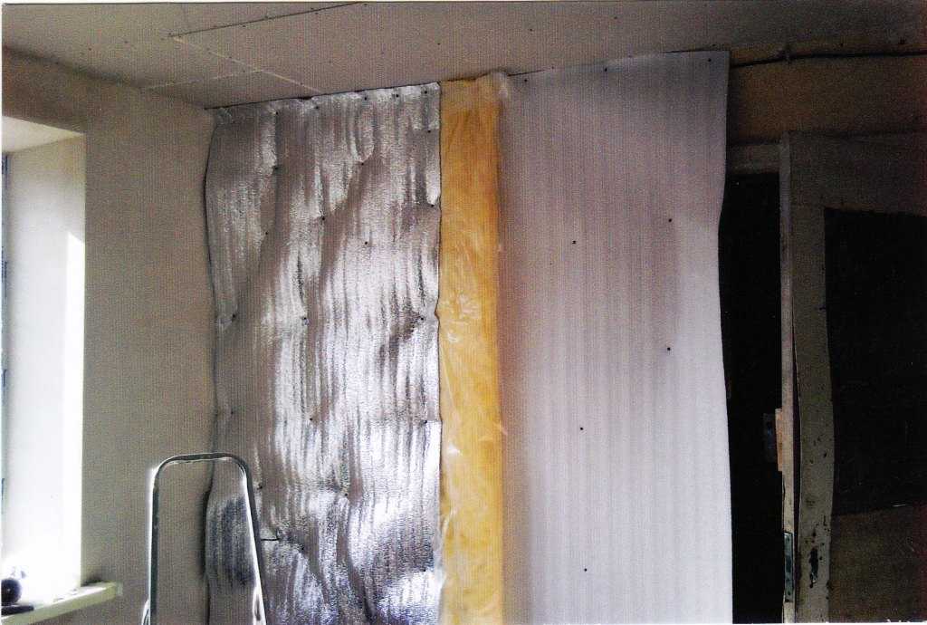 Жидкие утеплители для стен: пенные и теплокраски, сферы применения и технология нанесения