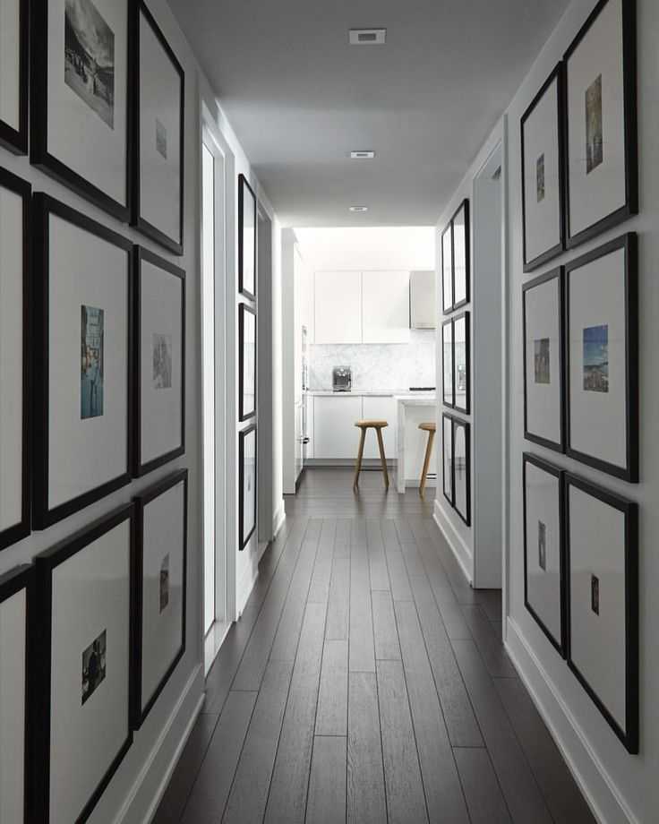 Дизайн длинного коридора (51 фото): идеи и решения в интерьере по обустройству широкого коридора в трехкомнатной квартире