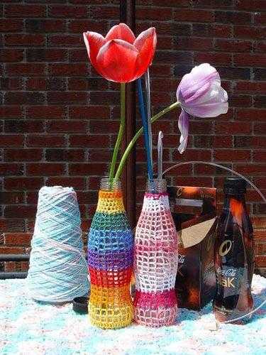Ваза с цветами из пластиковой бутылки