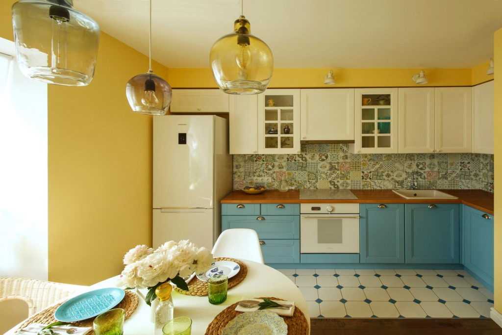 Кухни слоновая кость (64 фото): выбор кухонного гарнитура цвета айвори и других оттенков в интерьер, дизайн кухонь в стиле классика и других направлениях