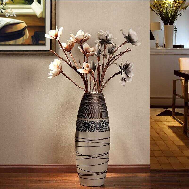 Напольные вазы в интерьере: виды, дизайн, форма, цвет, стиль, варианты наполнения