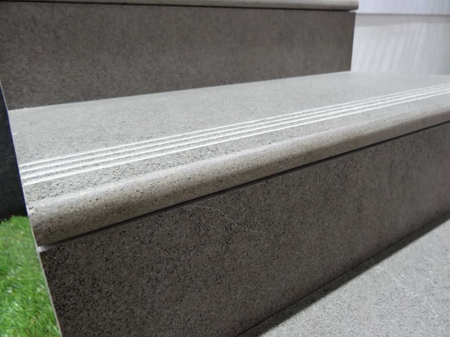 Плитка для ступеней (73 фото): керамические покрытия для лестницы внутри дома, фронтальные части лестничных ступенек