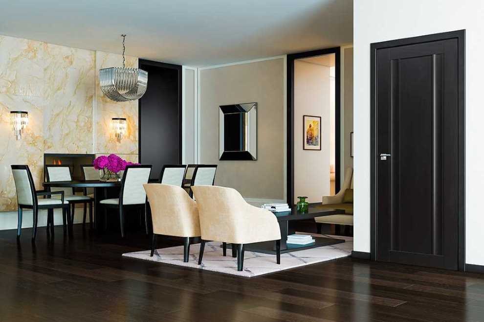 Двери венге в интерьере квартиры: фото, виды, дизайн, сочетание с мебелью, обоями, ламинатом, плинтусом